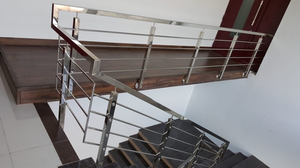 Iron Railings - Image 7