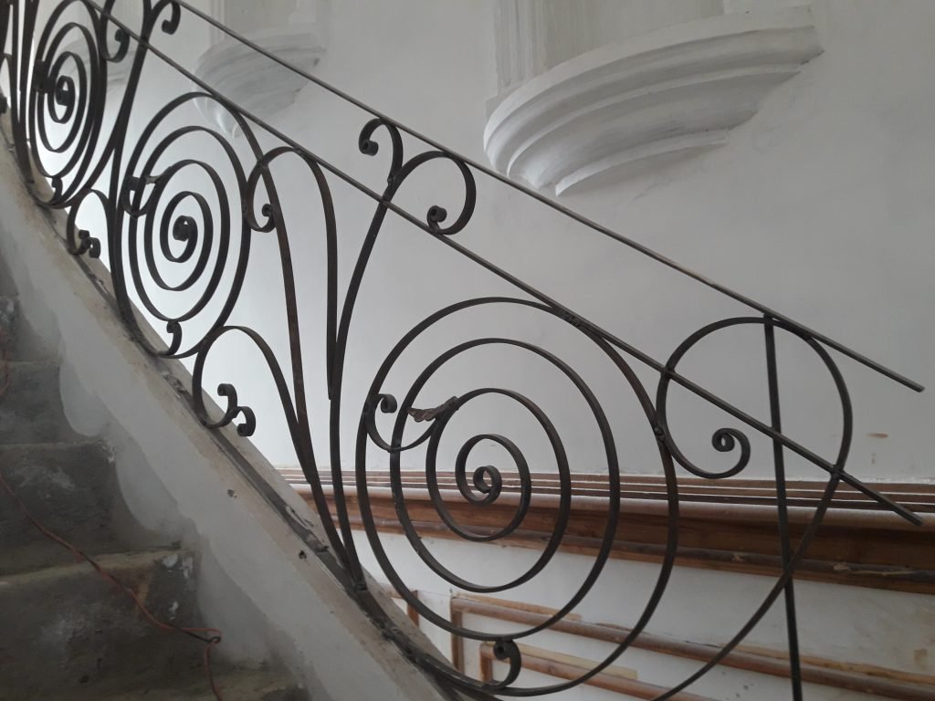 Iron Railings - Image 10