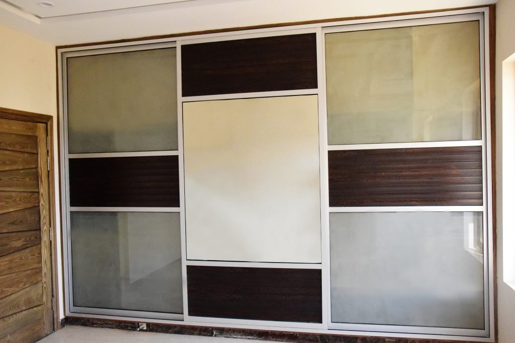 Aluminum Wardrobes - Image 10