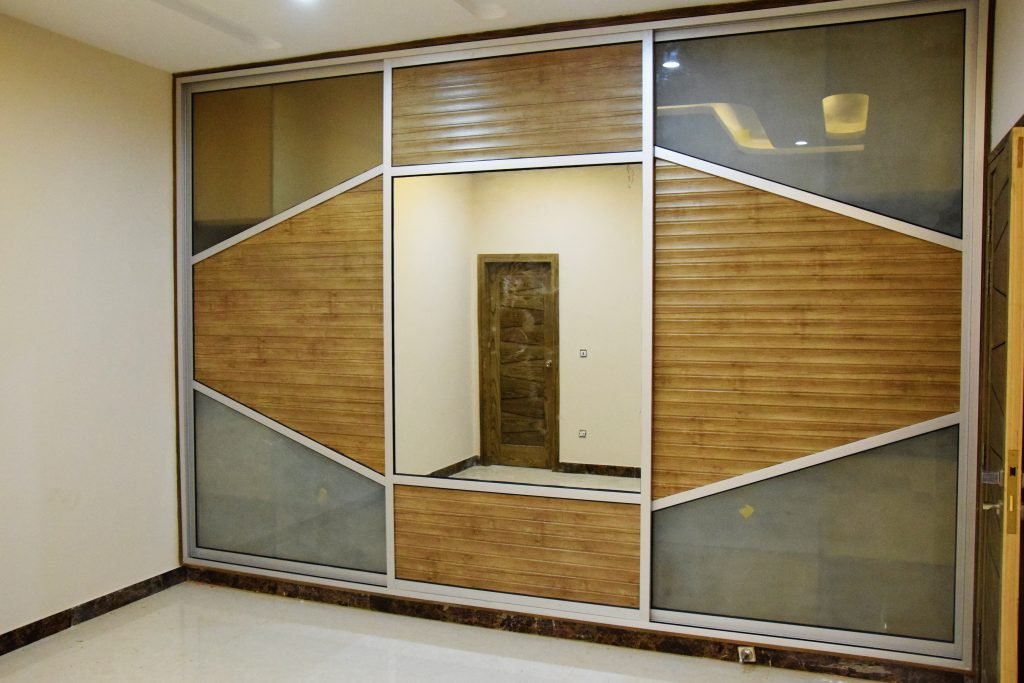 Aluminum Wardrobes - Image 9